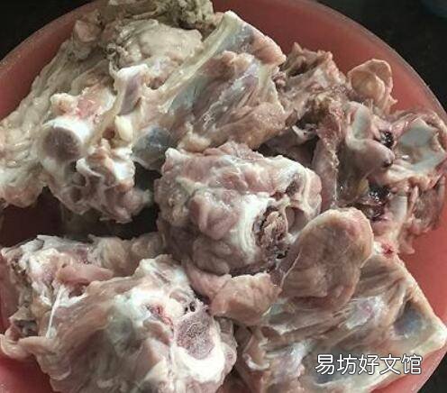 如何炖羊蝎子