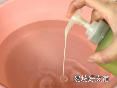 呢子衣服怎么洗干净