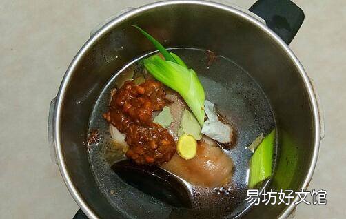 整个肘子怎么做好吃