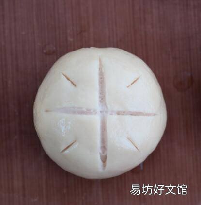 碱水面包的做法