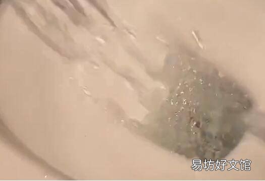 纸把马桶堵了如何自己快速疏通