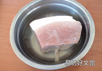 怎样去除猪肉的骚臭味