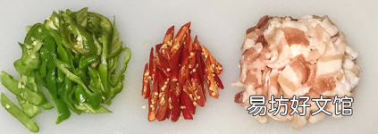 花菜炒五花肉怎么做