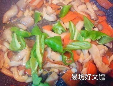 炒白色的蘑菇怎么炒好吃