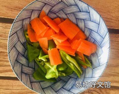 炒白色的蘑菇怎么炒好吃