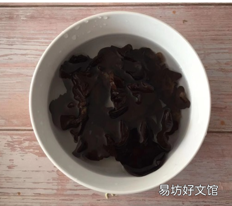菜花胡萝卜木耳怎么炒好吃