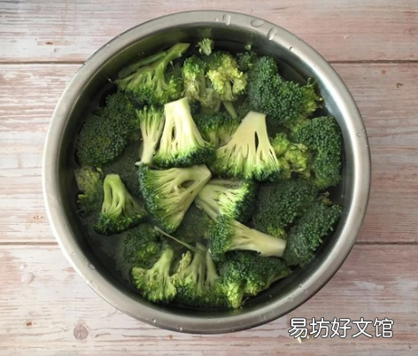 菜花胡萝卜木耳怎么炒好吃