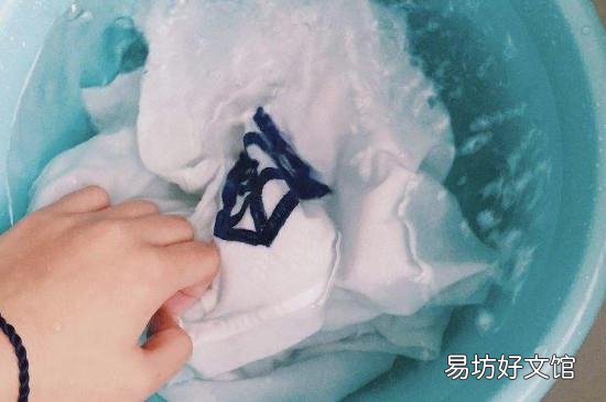 衣服上油漆干了怎么洗掉
