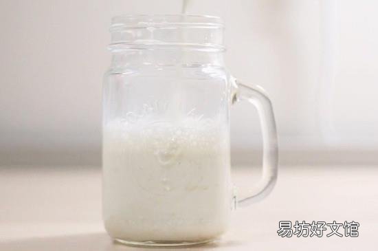 纯牛奶放冰箱冷藏拿出来能喝吗