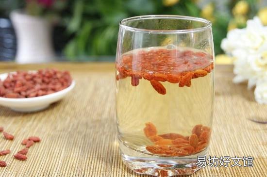 枸杞子泡红茶喝的害处