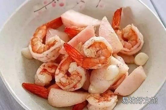 吃完桃子能吃虾吗