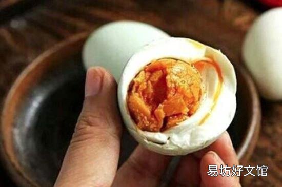 螃蟹可以和鸡蛋一起吃吗