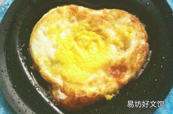 煎鸡蛋要放油吗