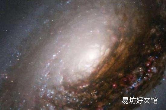 黑洞是什么形成的 黑洞的里面是什么