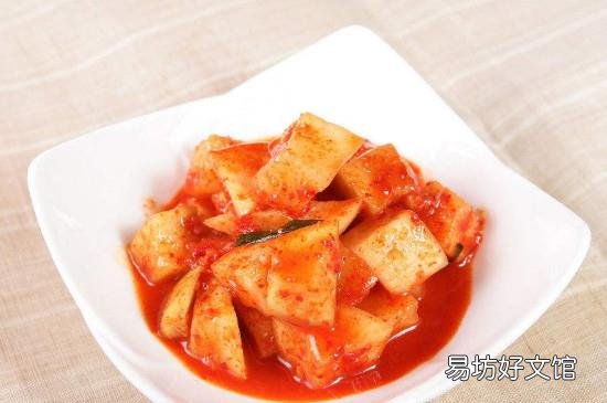 泡菜上面有一层白膜还能吃吗