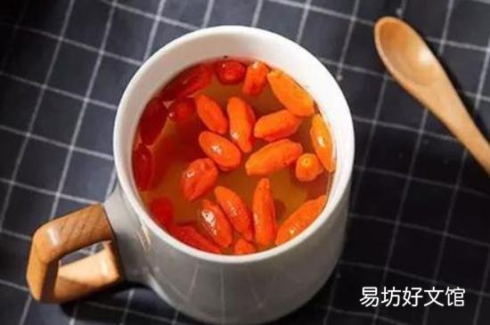 保温杯可以泡枸杞水吗