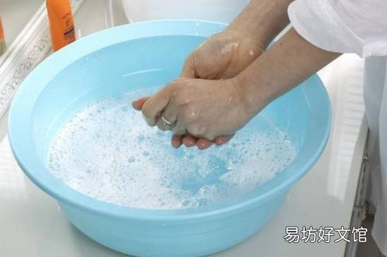 如何洗掉枇杷渍