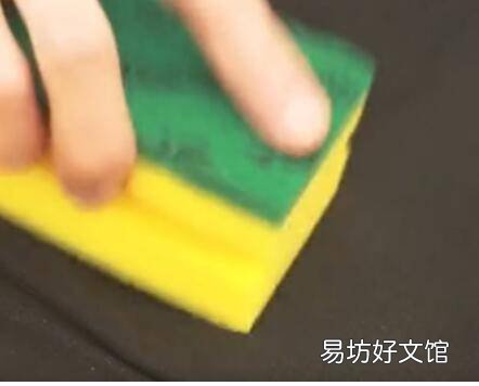 羽绒服上的印花图案胶怎么去除