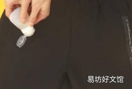 羽绒服上的印花图案胶怎么去除
