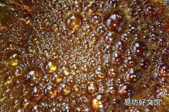 炒焦糖要放水吗