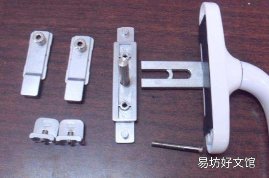 断桥铝窗户把手转不动怎么办
