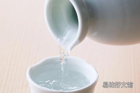 乙醇和白酒有什么区别