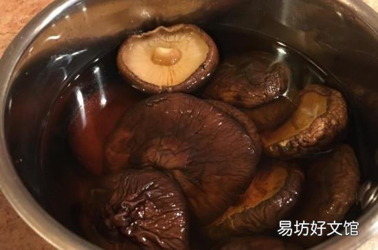 香菇隔夜有毒吗