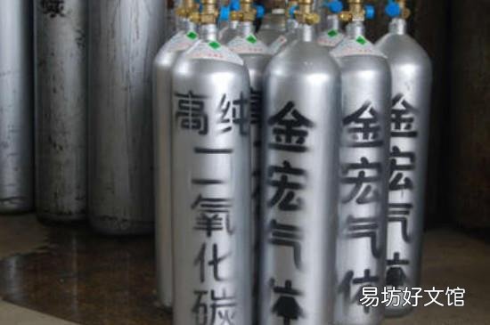 酒精跟二氧化碳混在一起会发生什么