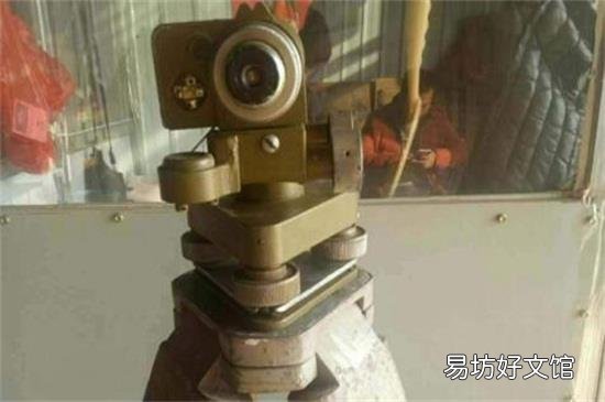 水准仪镜子里有水雾怎么办