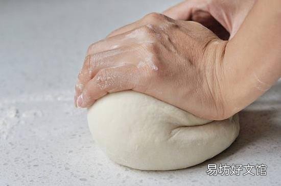 为什么面团越揉越粗糙