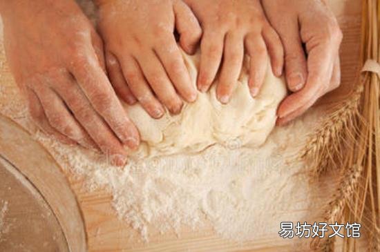 为什么面团越揉越粗糙
