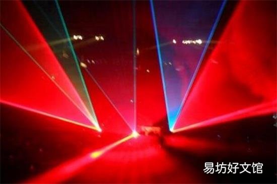 高速上镭射灯是干嘛的