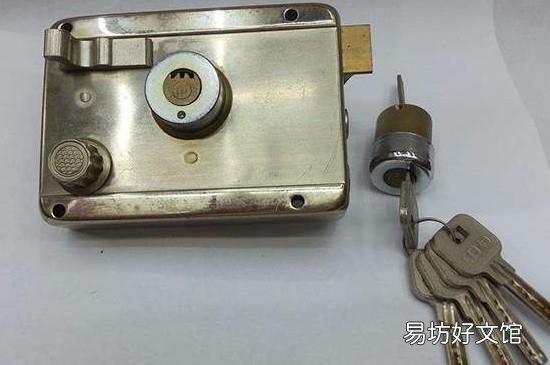 门锁生锈了打不开怎么办