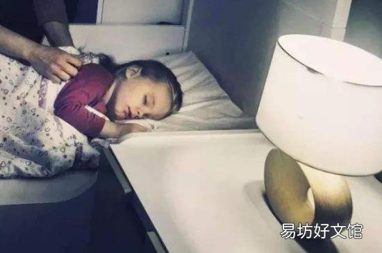 女人开灯睡觉的危害