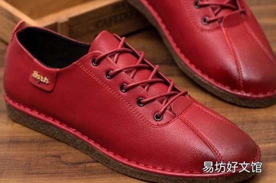 皮鞋放久了有霉味怎么办