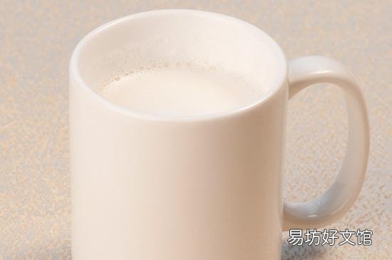 袋装牛奶可以用热水烫吗