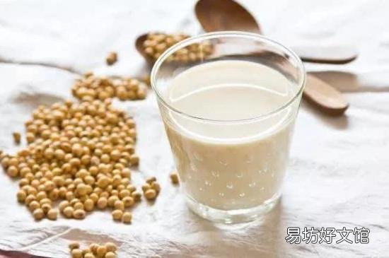 大闸蟹可以和豆浆一起吃吗?