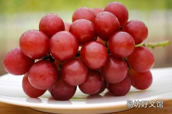 葡萄和虾能一起吃了怎么办