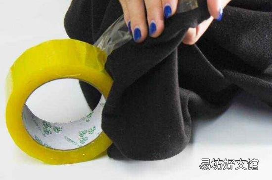 衣服上沾了很多头发茬怎么办