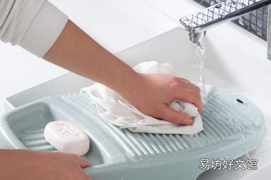 火锅油弄衣服怎么去除