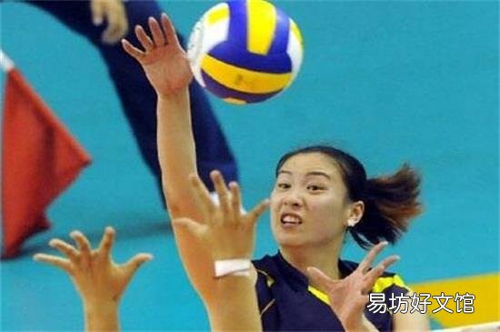 排球得分后连续发球吗