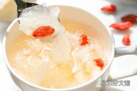 冰糖银耳炖雪梨的禁忌