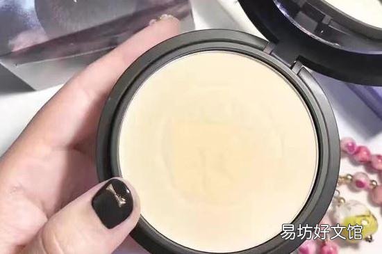 用了蜜粉后还可以用定妆喷雾吗