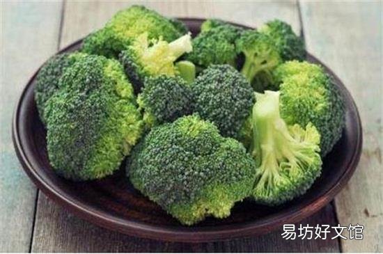 西兰花焯水用冷水还是热水