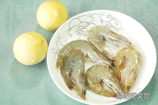 吃虾不能吃什么
