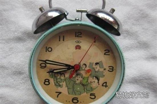 闹钟为什么用碳性电池