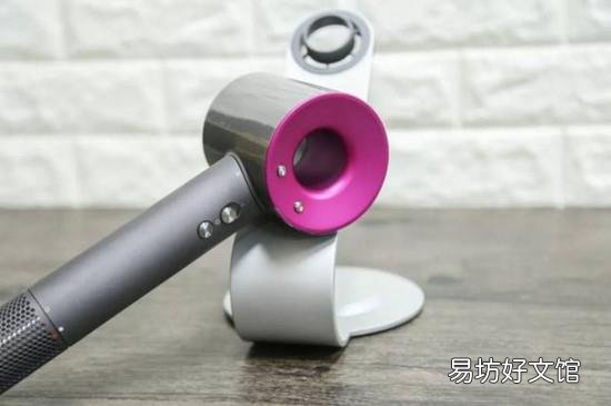 吹风机进水烧了怎么办