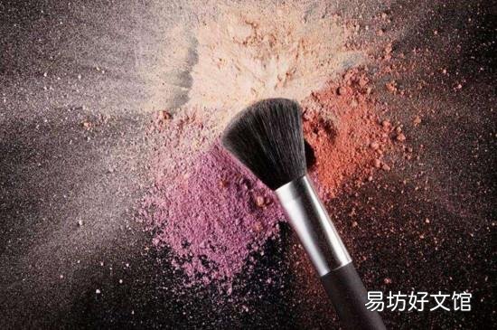 粉底液不卡粉不小妙招