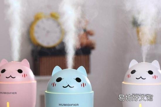 加湿器放在卧室什么位置好