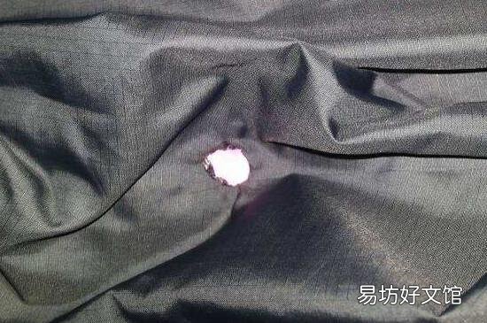 衣服烫了个洞怎么办
